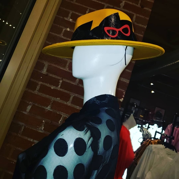 Yellow Panama Hat w/Leather Trim - Picture 3 of 10